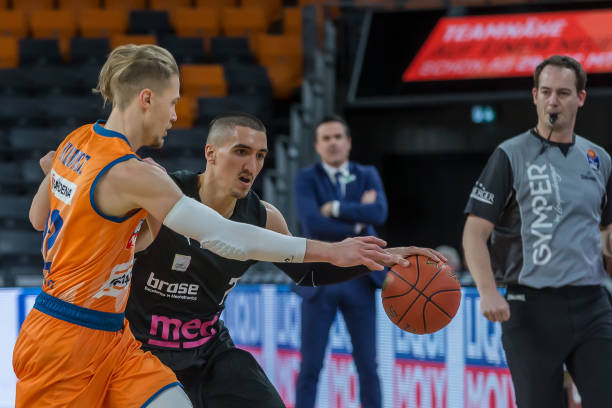 鼓舞己方士 鼓舞己方士