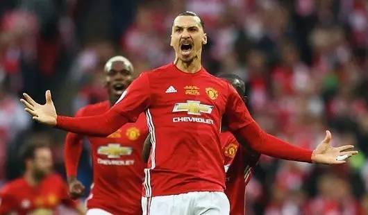 国包裹的举 国包裹的举